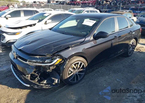 2025 Volkswagen Jetta 1.5T Se from USA, damaged, VIN 3VW7X7BU1SM003585